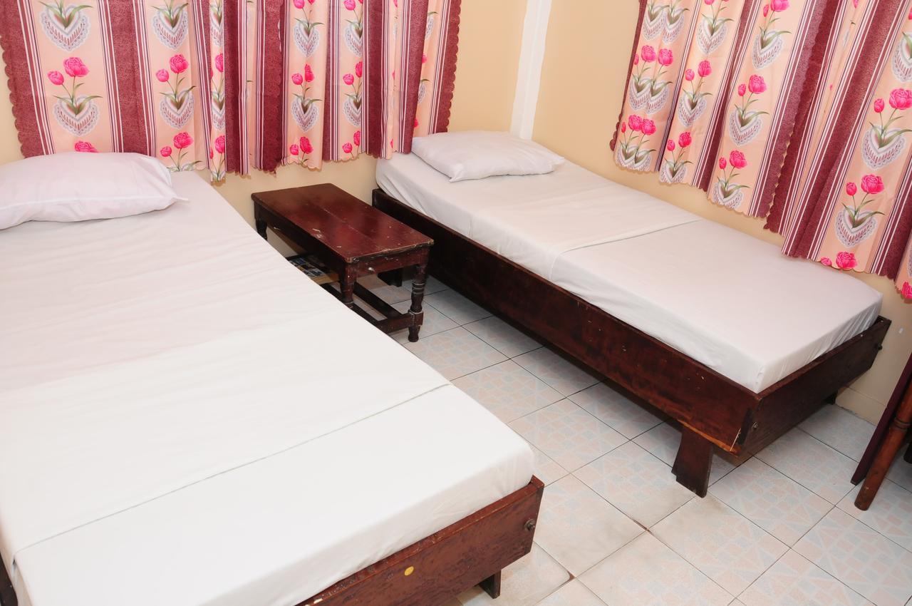 Safari Inn 达累斯萨拉姆 外观 照片